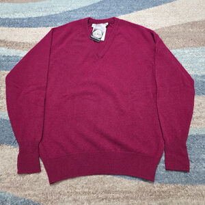 Clansman Made in Scotland Women’s 100% Wool V-Neck Sweater Burgundy Size 40 NWT